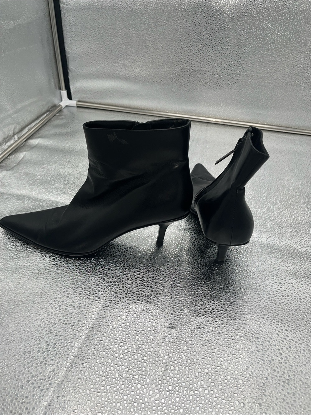 Gucci Black Leather Pointed-Toe Kitten Heel Ankle Boots